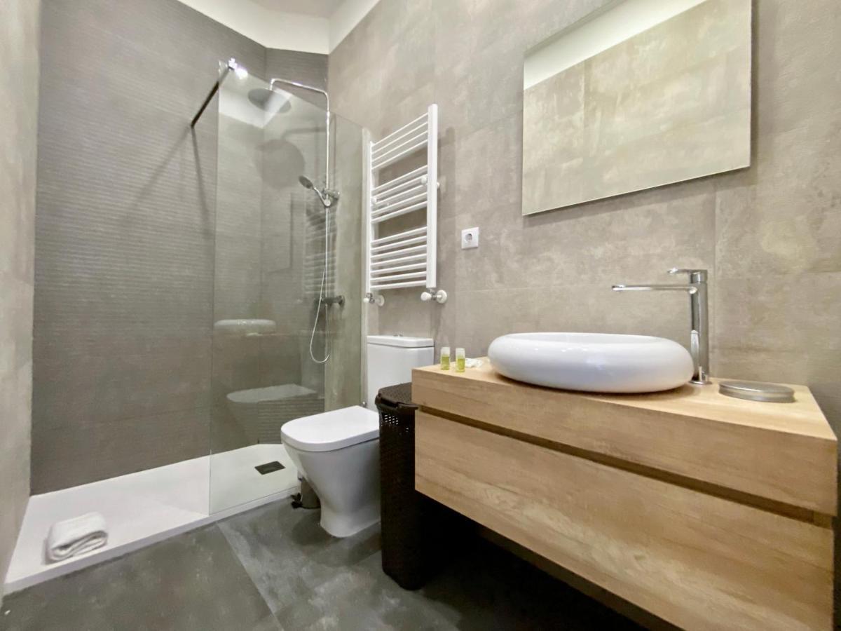 Charming La Latina Market Madri Exterior foto